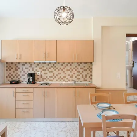 Karydies Apartamento *