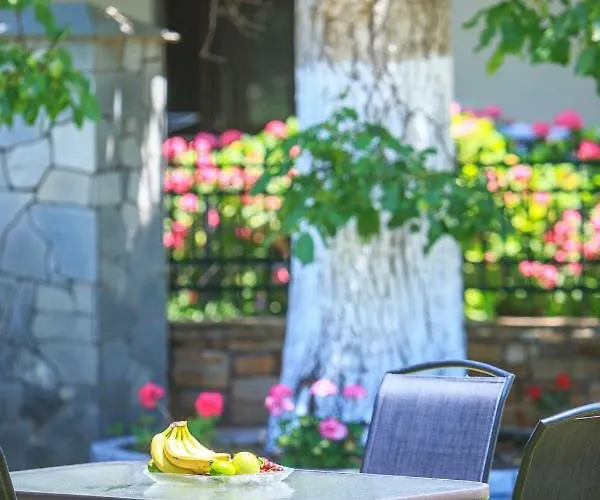 Karydies Apartamento *